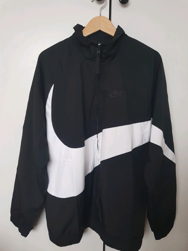 nike big swoosh jacket size